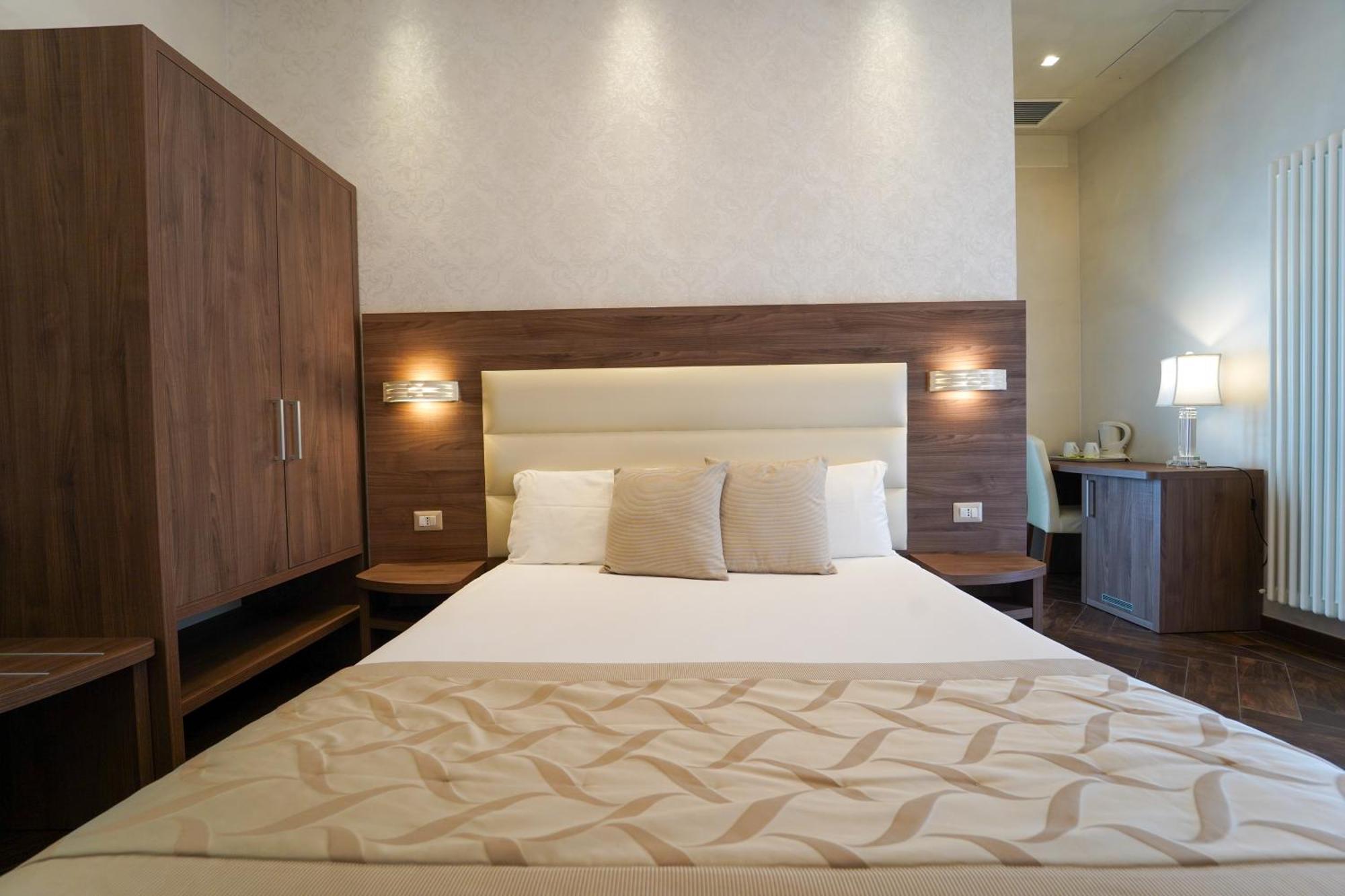 צ'ריניולה Villa Pallotta Luxury B&B מראה חיצוני תמונה
