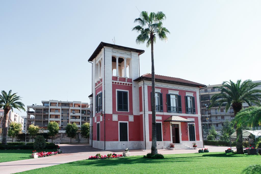 צ'ריניולה Villa Pallotta Luxury B&B מראה חיצוני תמונה